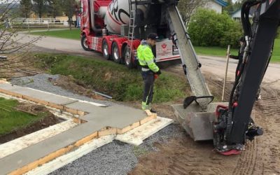 61290061_1270799453076050_1144618933391720448_n